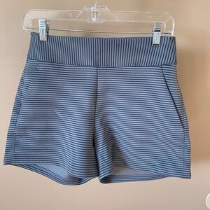Lululemon Striped Gray Women's Shorts